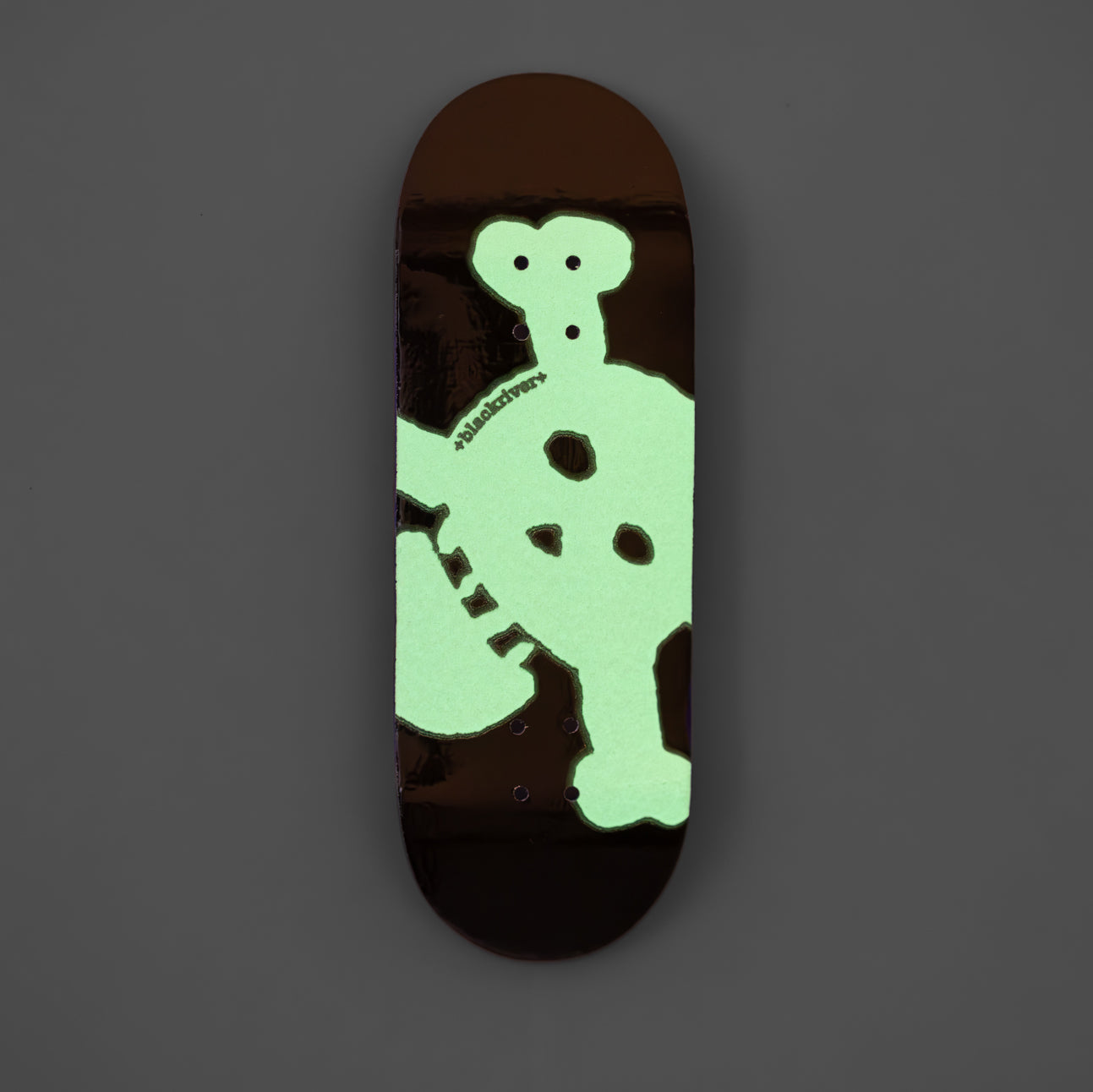 Glow In The Dark Blackriver Fingerboard