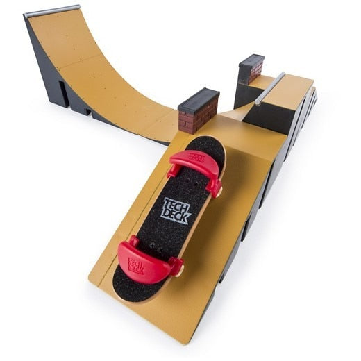 Tech Deck Fingerboard Starter Kit - Ramps + Board +Trainer Clips