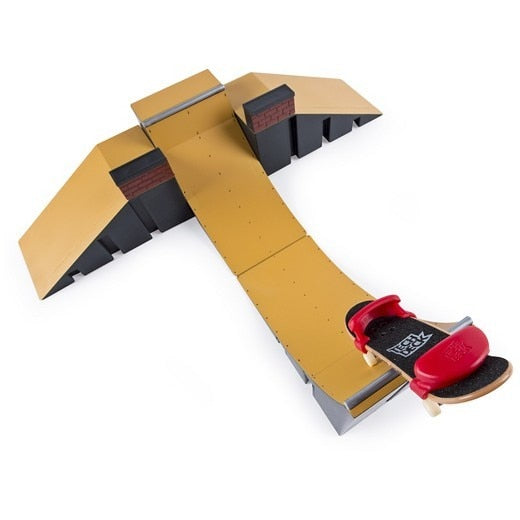 Tech Deck Fingerboard Starter Kit - Ramps + Board +Trainer Clips