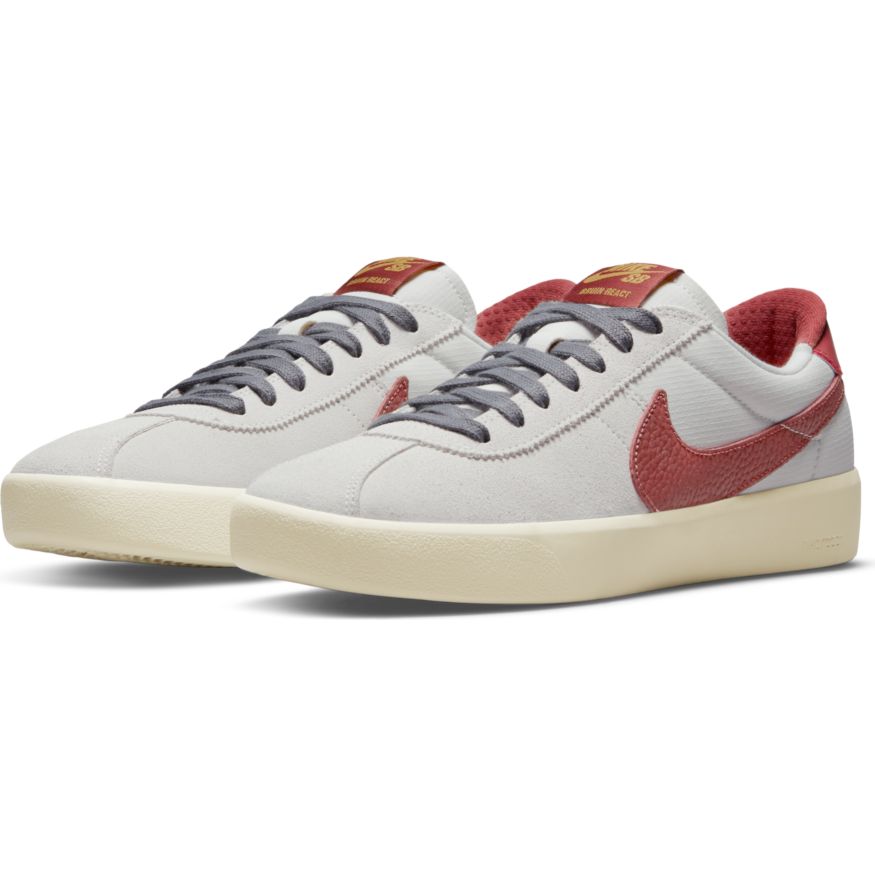 Photon Dust Bruin React Nike SB Skateboarding Shoe Front