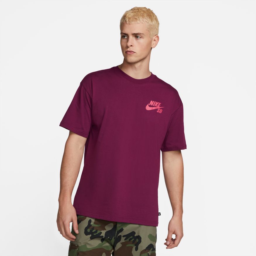 Sangria Nike SB Logo T-Shirt