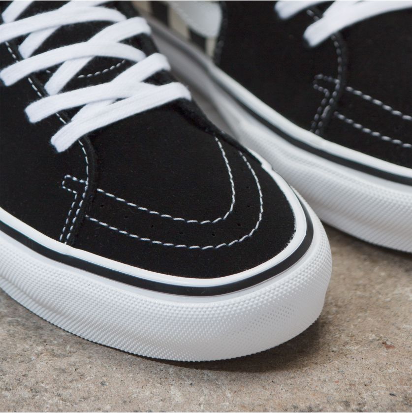 Skateistan Checkerboard Skate Sk8-hi Vans Skateboarding Shoe Detail