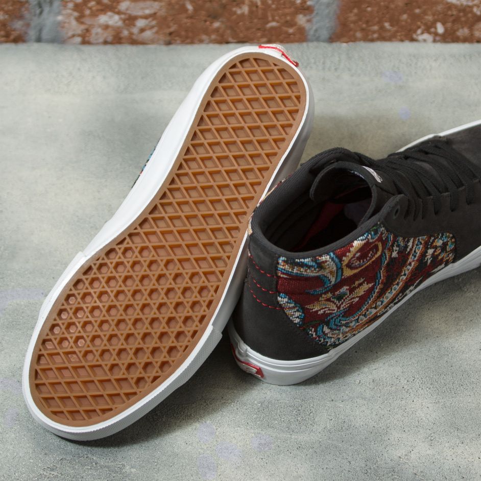 Raven Paisley Skate Sk8-hi Vans Skateboarding Shoe Bottom