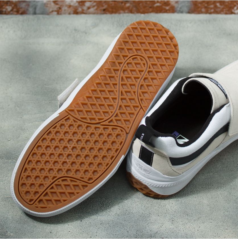 White/Black Kyle 2 Vans Skateboard Shoe Bottom