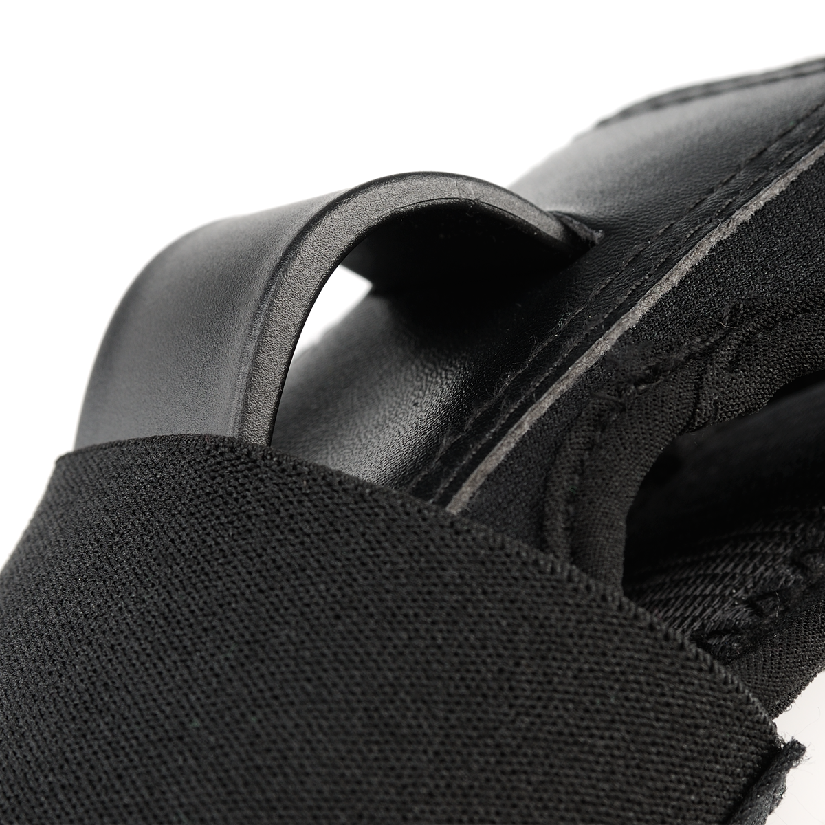 Black Pro-Tec Street Skateboard Wrist Guards