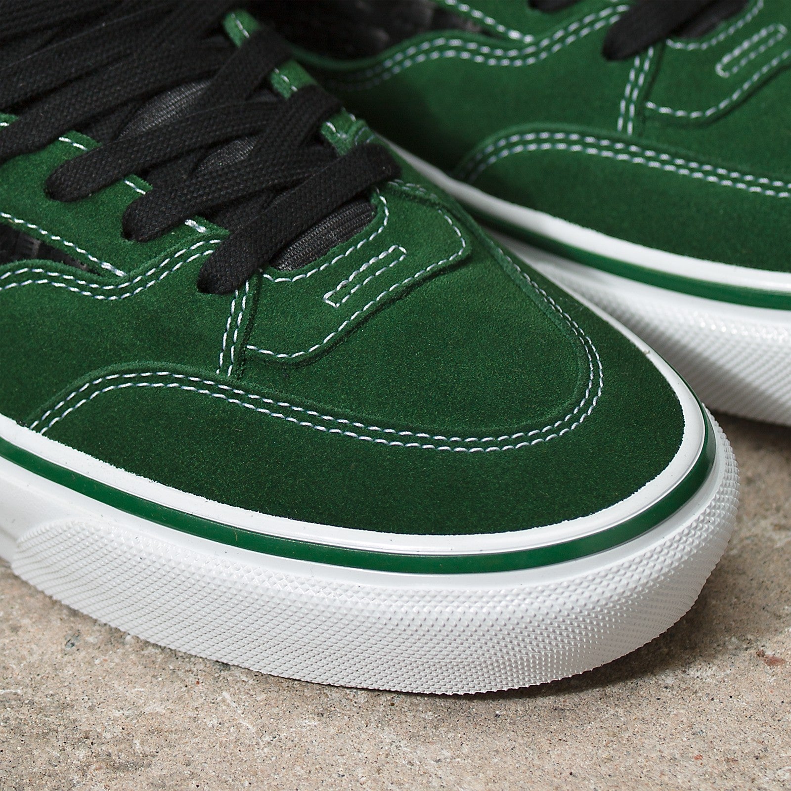 Green Sci-Fi Fantasy Vans Skate 92' Half Cab Skate Shoe Detail