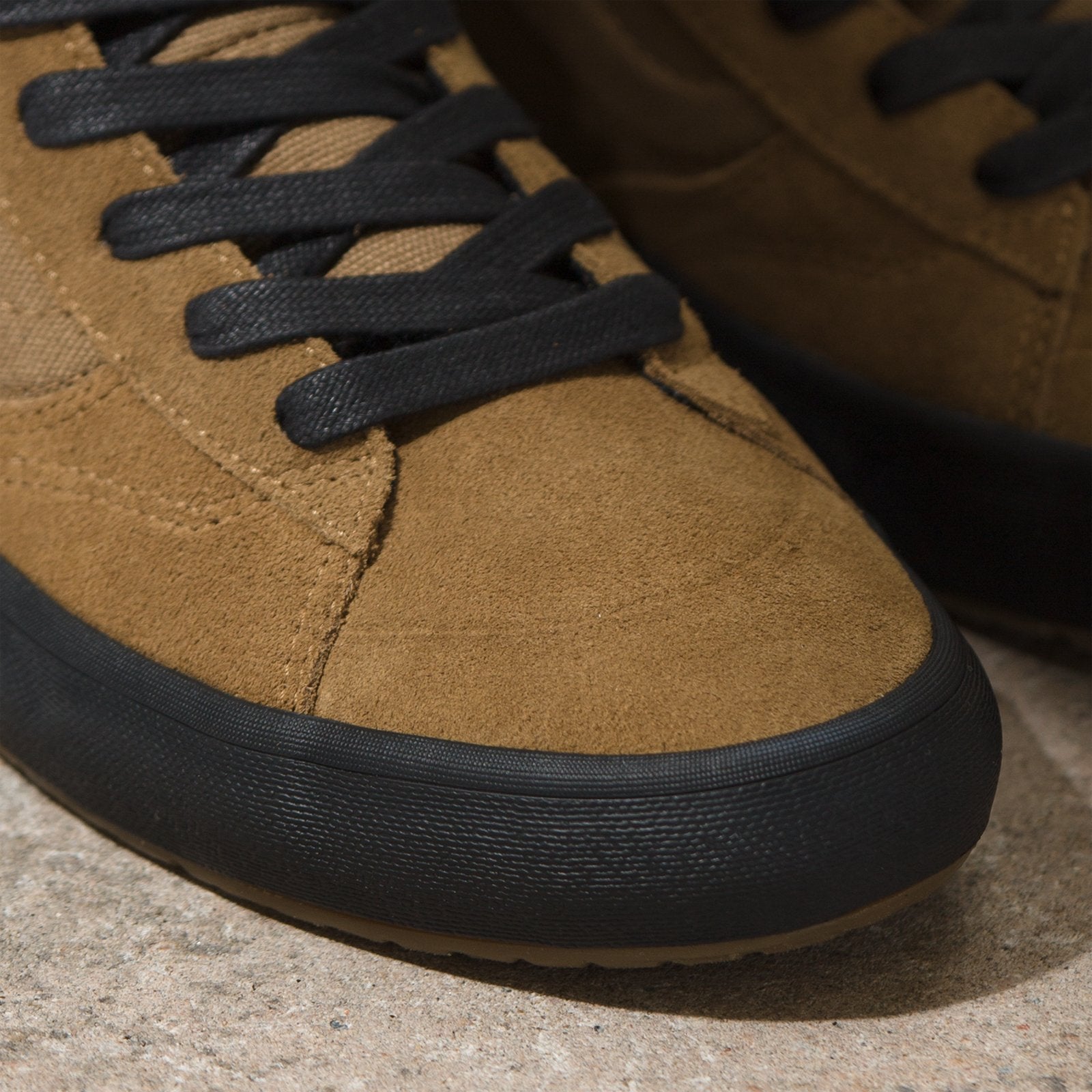 Dirt Lizzie Armanto Vans Pro Skateboard Shoe Detail