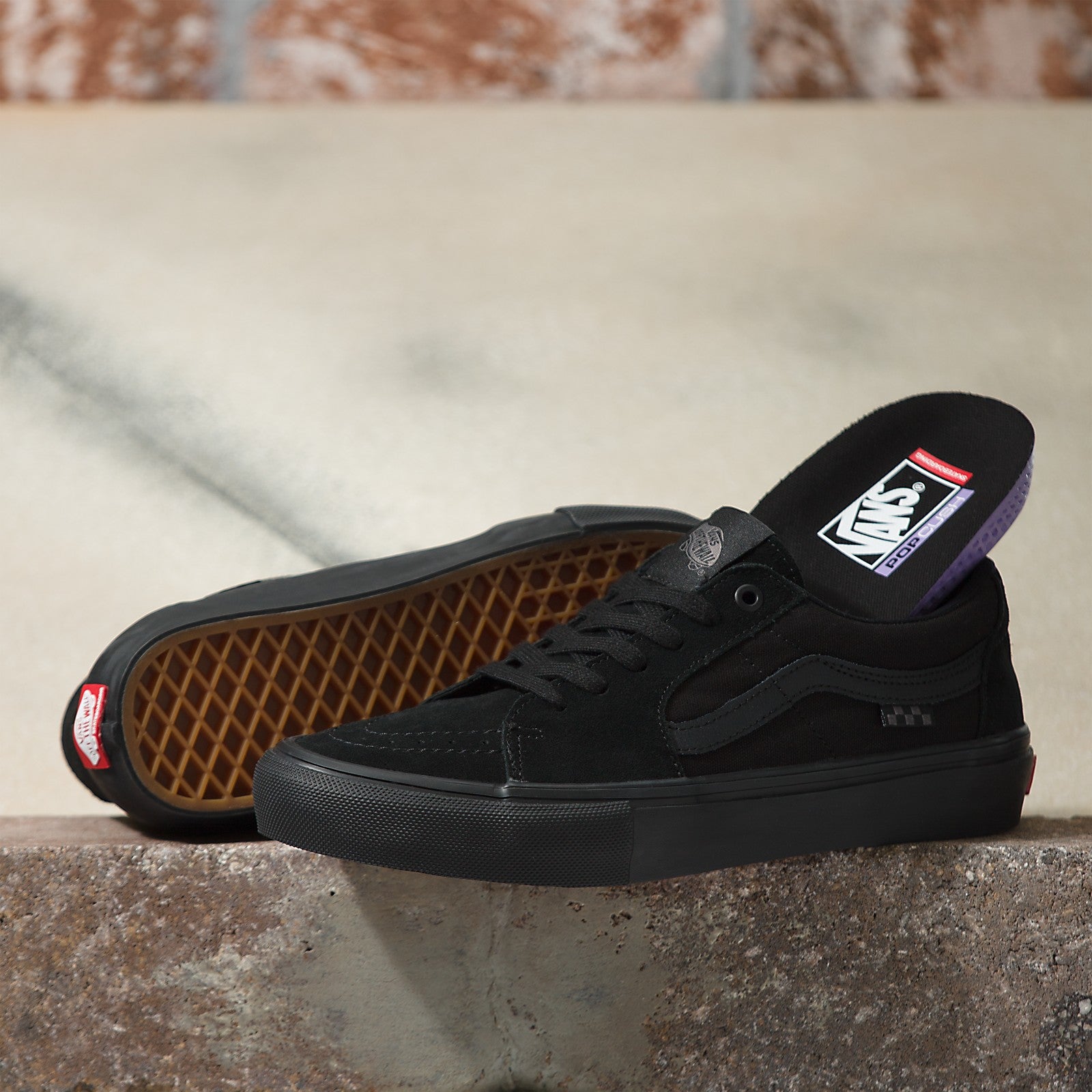 Black/Black Skate Sk8-Low Vans Skateboard Shoe