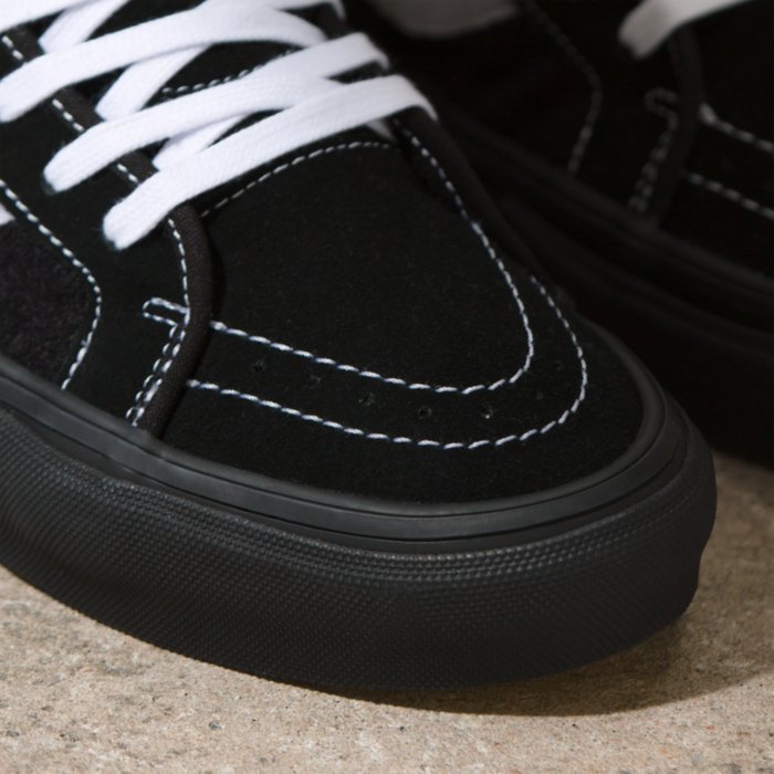 Elijah Berle Decon Black Vans Skate Sk8-hi Skateboard Shoe Detail