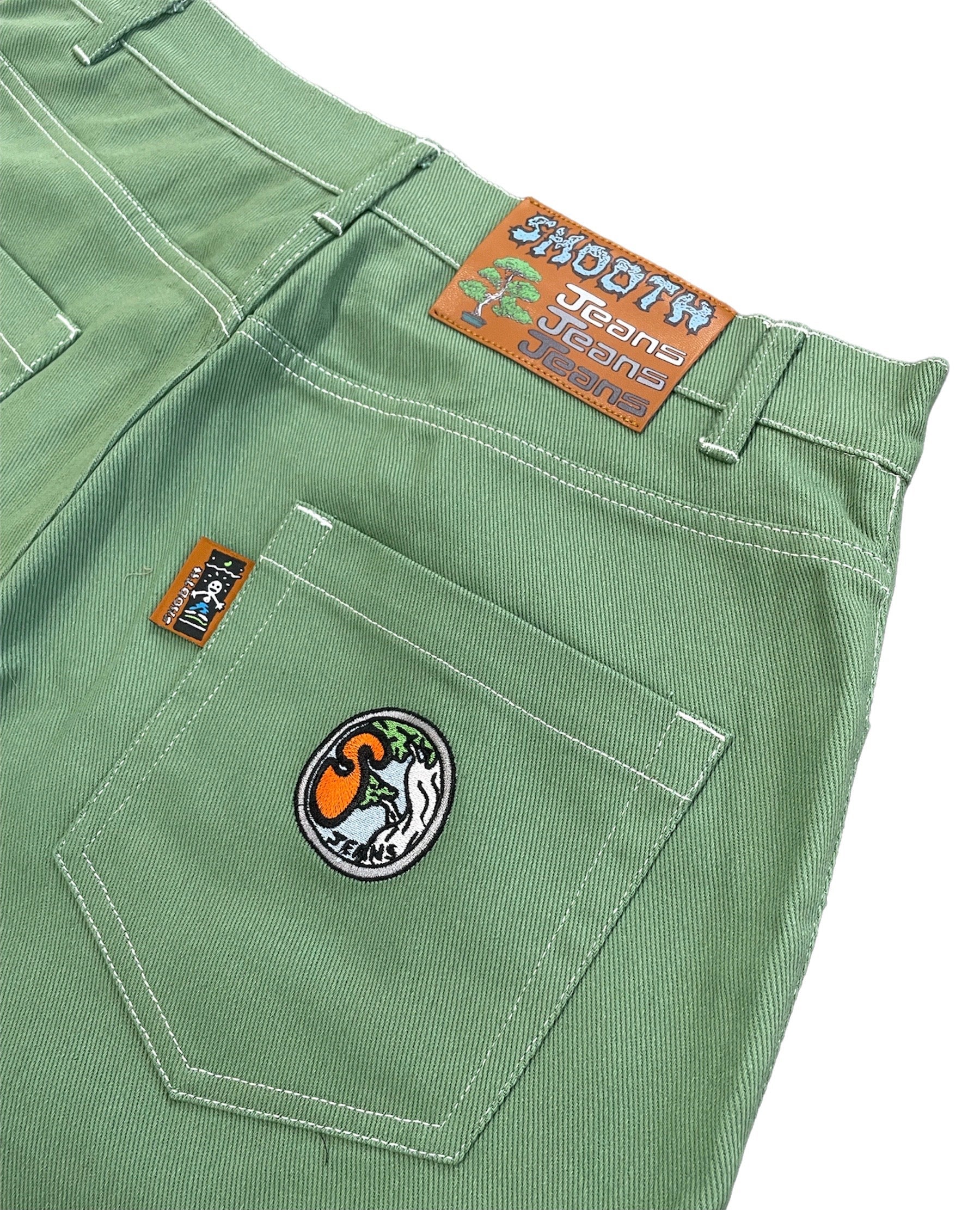 Grass Earth Smooth Baggy Denim Detail