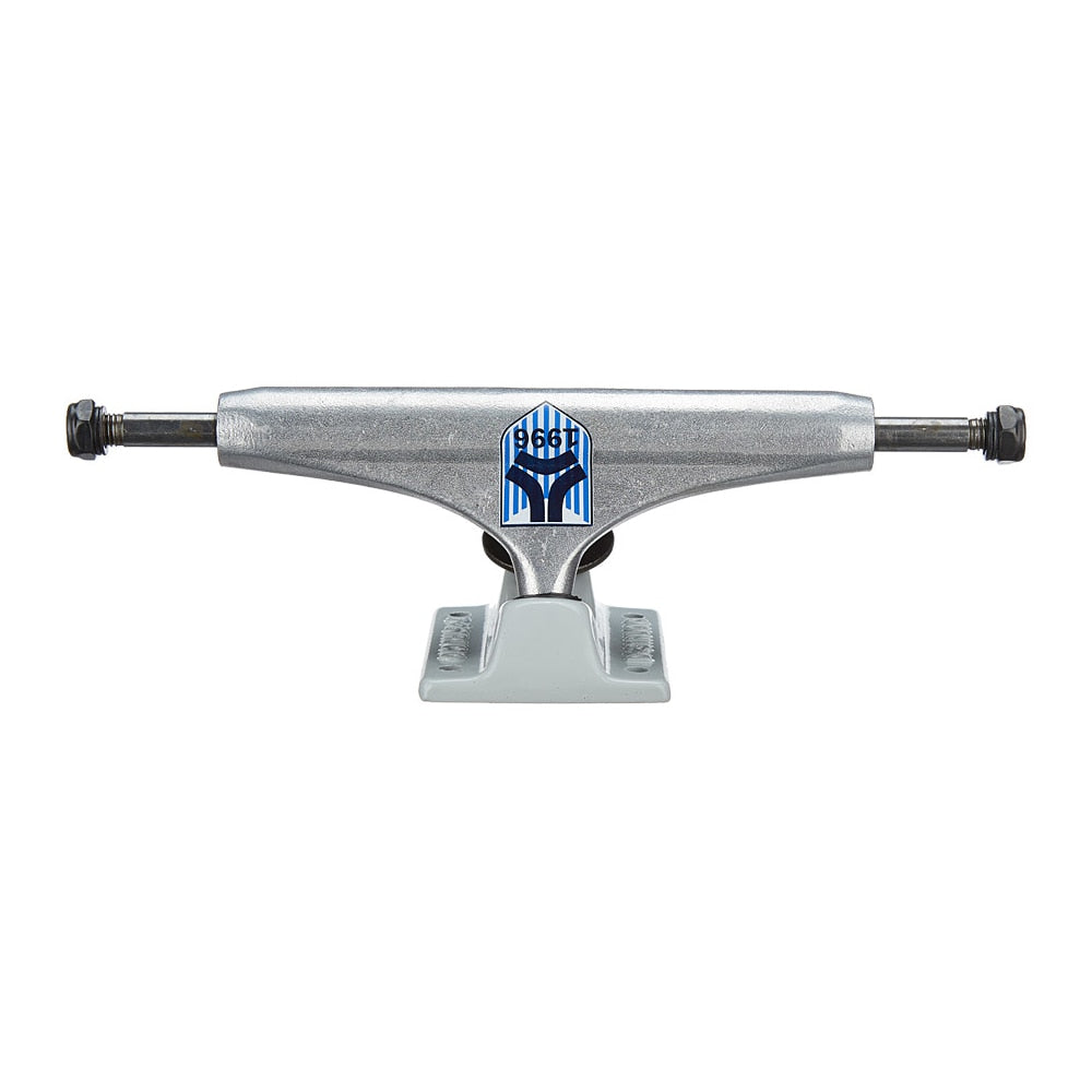 Destructo D1 Team Lite Magnesium Mid Skateboard Trucks - Silver